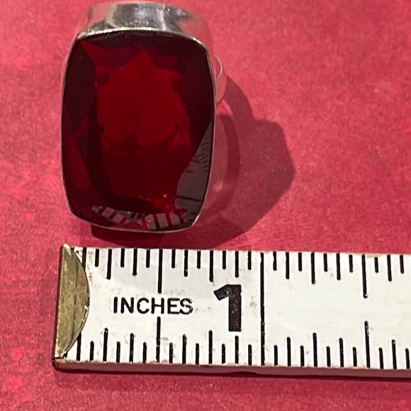 Garnet Ring - Picture 6 of 10